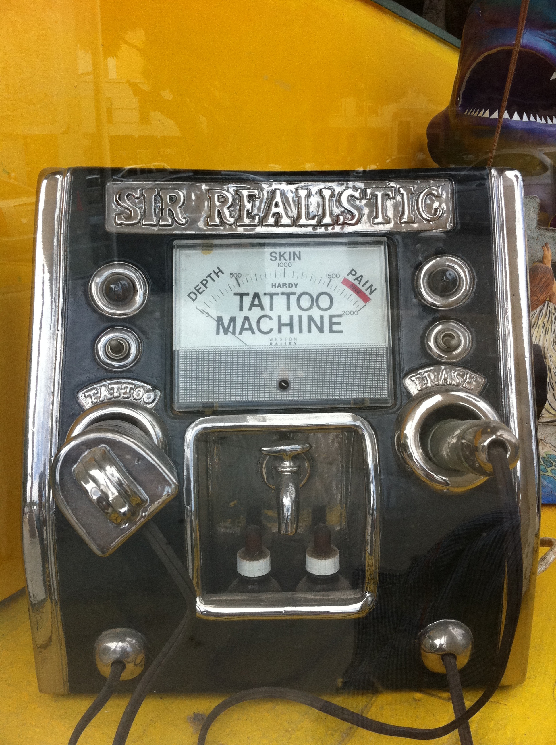 Cool Tattoo machine lol